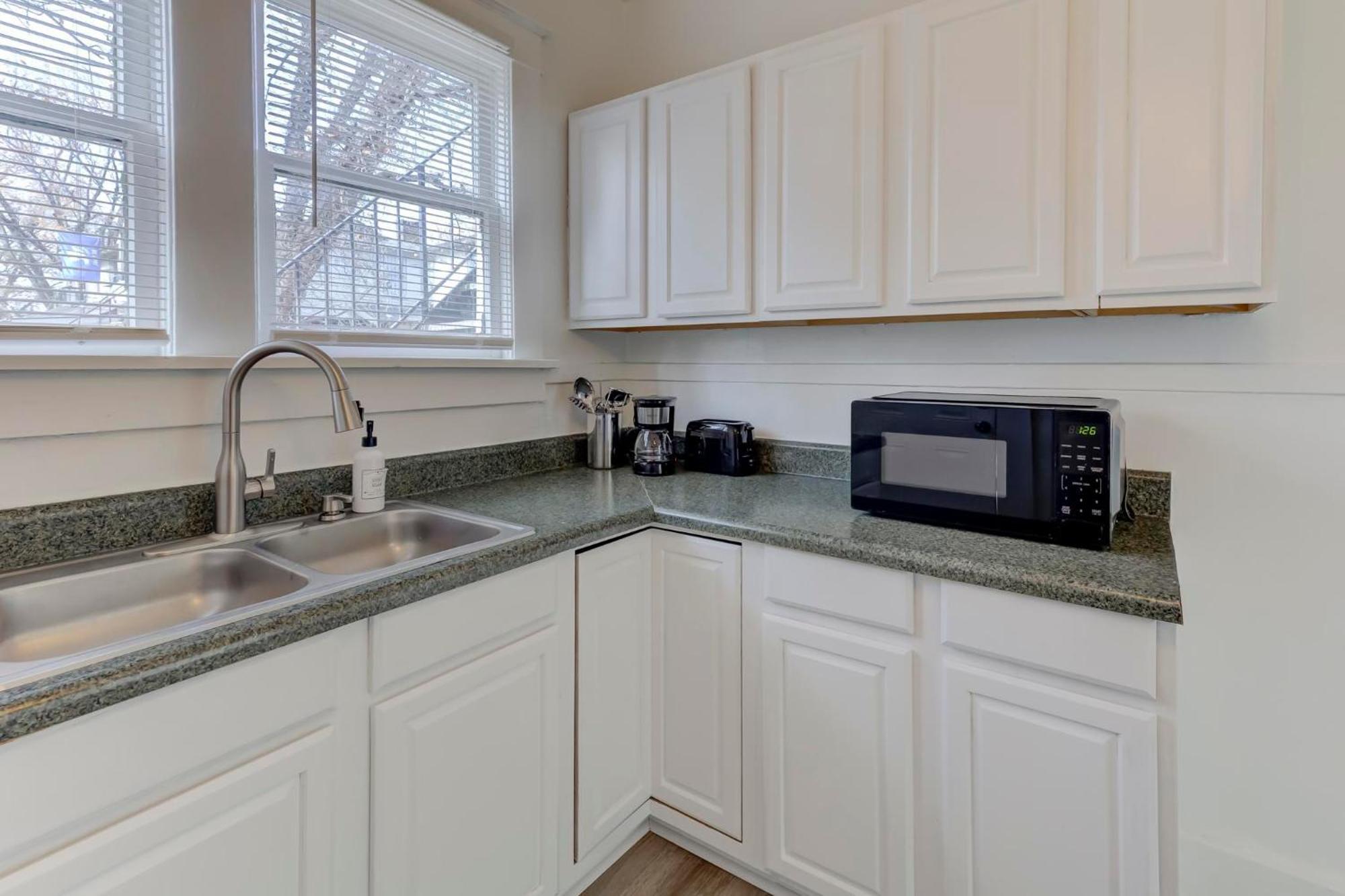 Charming Cooper-Young Flat In The Heart Of Memphis Dış mekan fotoğraf
